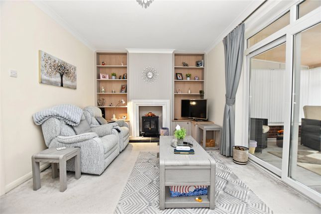 49, Hollingbourne Avenue, Bexleyheath photo 2