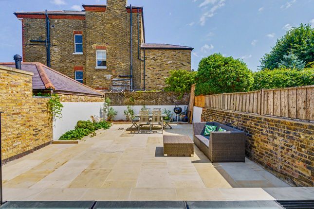 15, Aspley Road, London photo 4