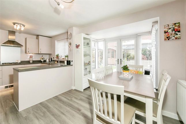 Detached house for sale in Fullbrook Avenue, Spencers Wood, Reading