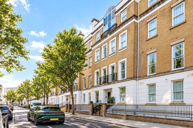 SL 16, Royal Belgrave House,, Hugh Street, London photo 3