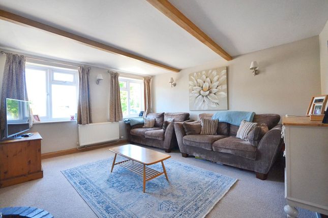 Ashstead Cottage, Nup End, Gloucester photo 4