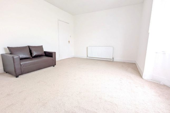 11a, Terminus Road, Littlehampton photo 2