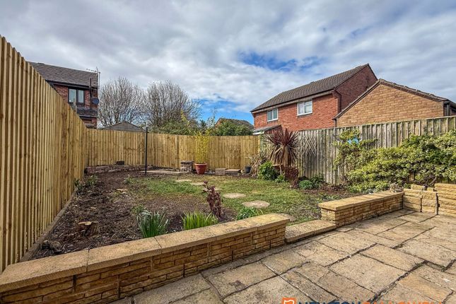 31 Ringrose Close, Newark photo 3
