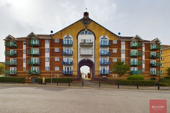 Thumbnail Flat for sale in Fitzroy House, Marina, Swansea