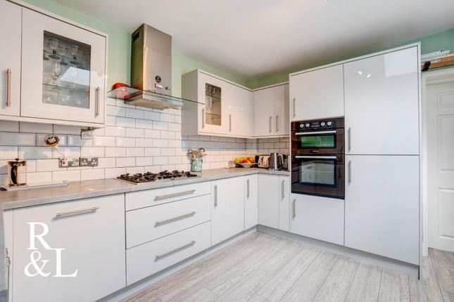 Arlick Bungalow, York Close, Swadlincote photo 4