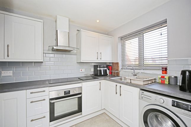 20, Manston Drive, Warwick photo 2