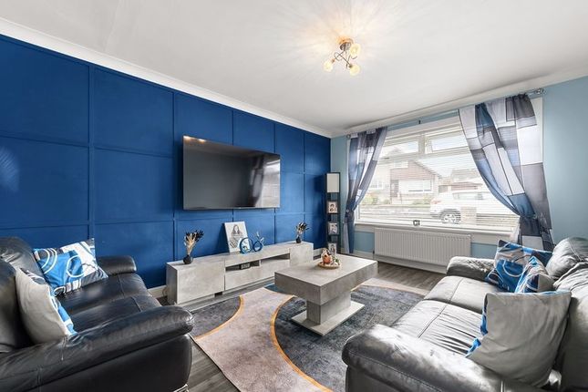9 The Hennings, Sauchie, Clackmannanshire photo 2