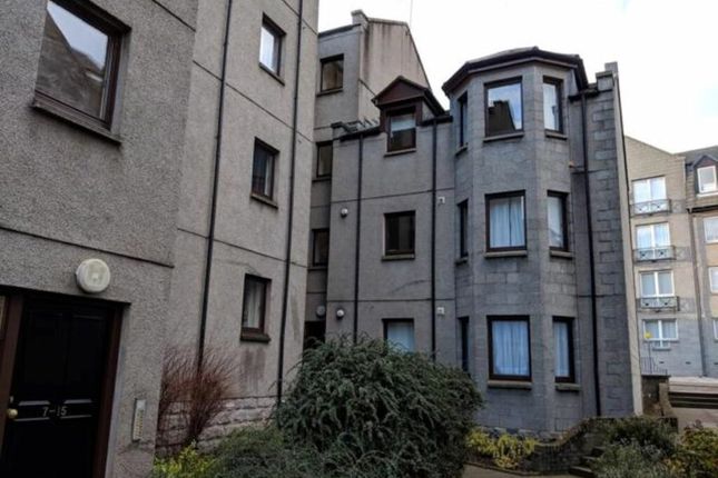 2-bed flat on 25, Cherrybank Gardens, Aberdeen, £115,000