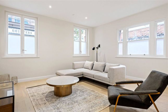 Flat 2A, 11-13, Bream's Buildings, London photo 2