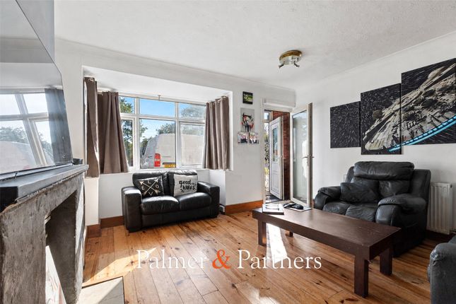 220, Mersea Road, Essex photo 3