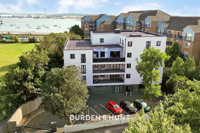 Thumbnail Flat for sale in Argent Street, Grays