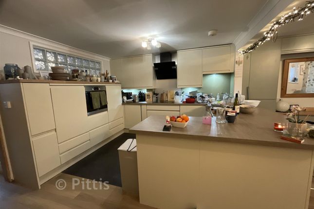 Rosalind Court, Quarry Road, Ryde photo 3