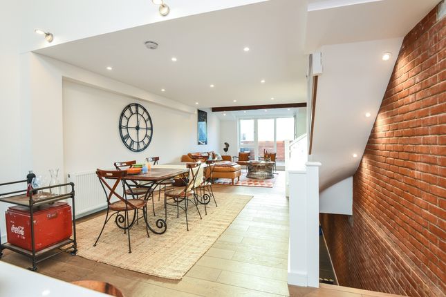 Unit 1 Bell House,, Elm Grove, London photo 5