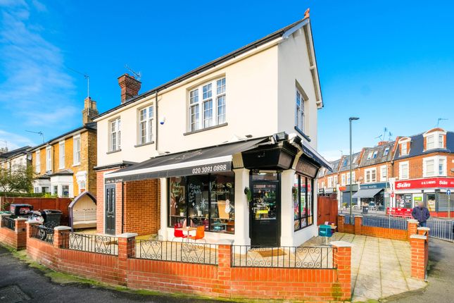 Thumbnail Country house for sale in Bulwer Road, Barnet