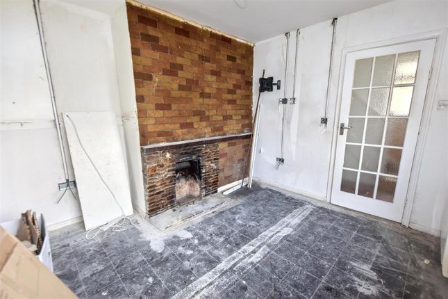 18, Magor Avenue, Camborne photo 4