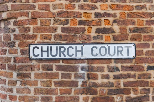 2 Church Court Church Lane, Chester photo 2
