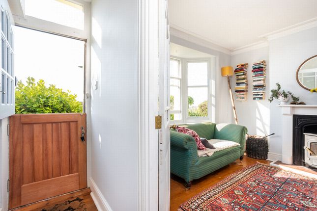 18, Hillside Street, Hythe photo 3