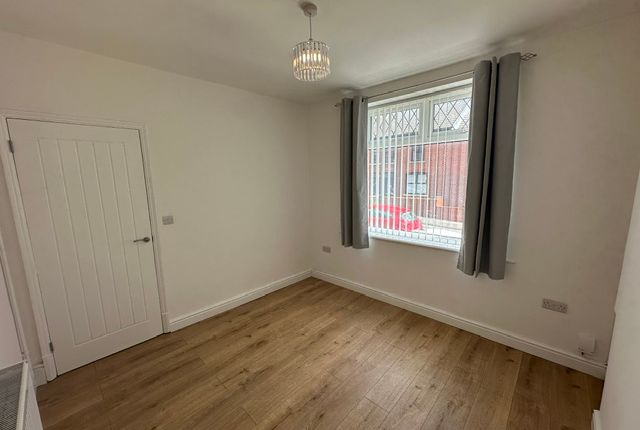 17 Elm Road, Briton Ferry photo 3