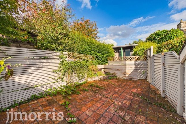 Rock Cottage, 3 Church Street, Newport photo 2