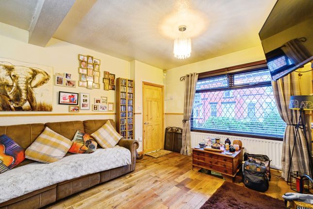 21, Alexandra Road, Manchester photo 2