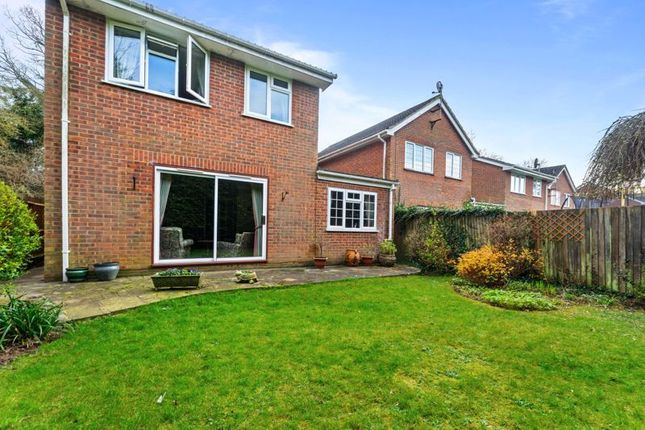 Detached house for sale in Vernon Walk, Tadworth