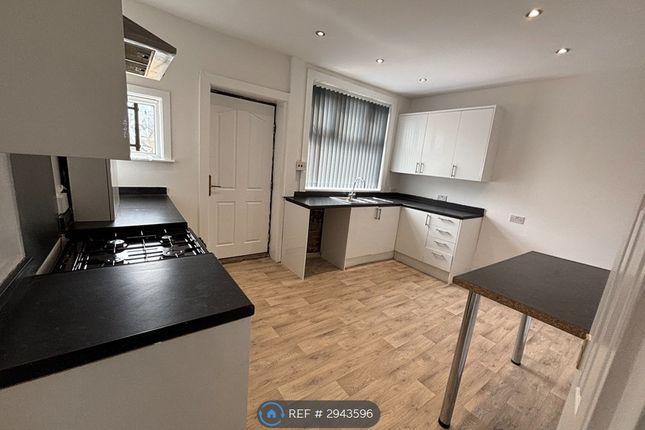 Clarendon St, Rochdale photo 5