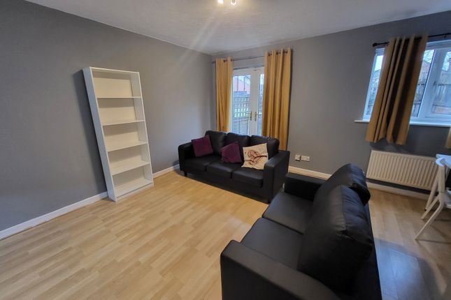 62 Chorlton Road, Hulme, Manchester photo 4