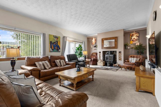 19, Lochore Terrace, Darvel photo 2