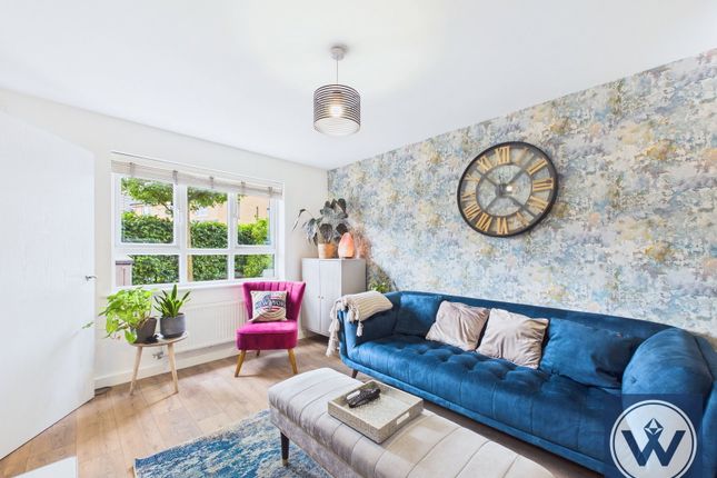 24, River View Drive, Salford photo 3