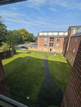 2 Bedroom Flat With Parking