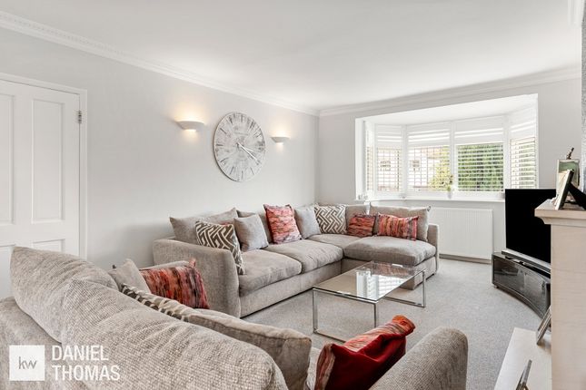 87, Farm Hill Road, Waltham Abbey photo 4
