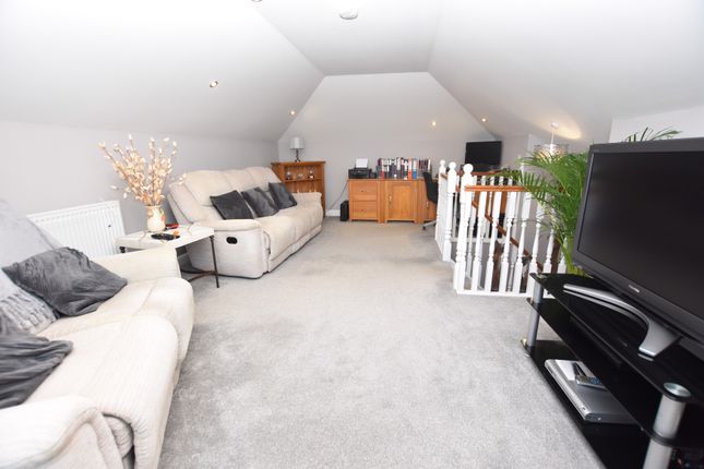 16A, Belle Vue Road, Saltash photo 4