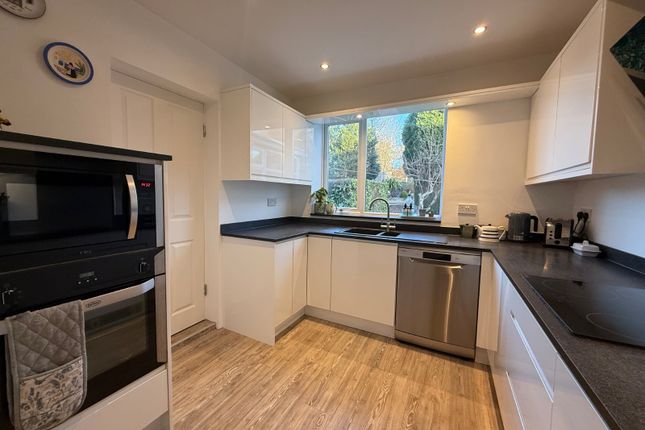 38, Acomb Crescent, Tyne and Wear photo 3