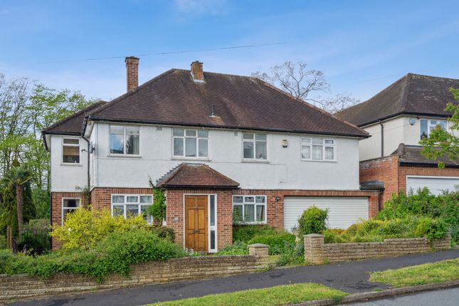 Thumbnail Detached house for sale in Beacon Way, Rickmansworth
