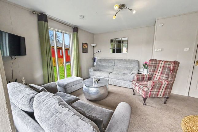 6, Eaglecroft, Hunters Quay, Hafton photo 3
