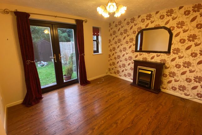 Thumbnail Semi-detached house to rent in Yew Tree Lane, Rowley Regis