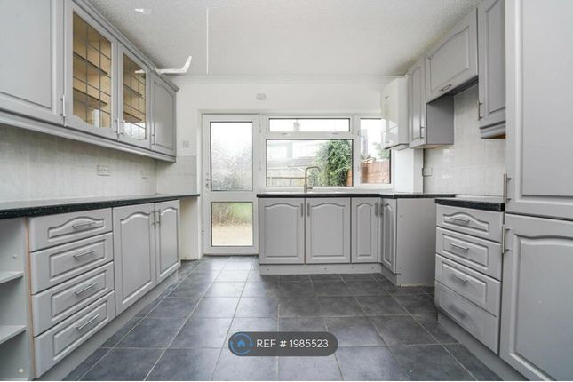 Hicks Avenue, Tilsdown, Dursley photo 4