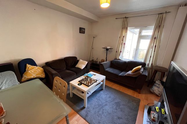 11, Manor Terrace, Leeds photo 2