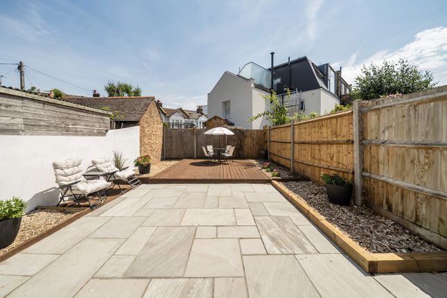 285, Wimbledon Park Road, London photo 4