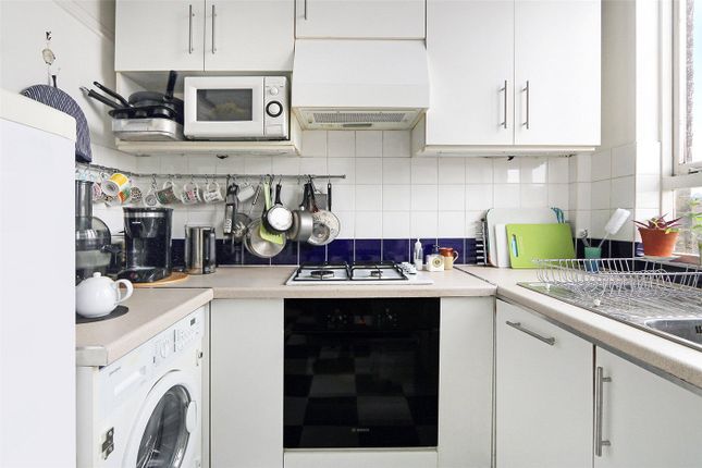 Flat for sale in Shaftesbury Avenue, London