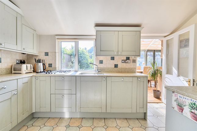 Willow Cottage, Old Road, Calne photo 4