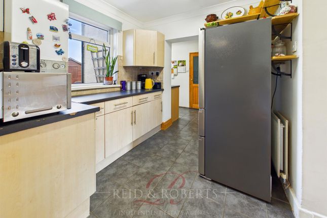 25, St. Cynfarchs Avenue, Wrexham photo 4