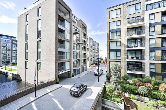 Flat for sale in Countess House, Chelsea Creek, London