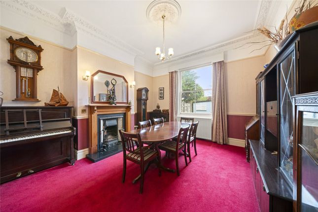 96, Thames Street, Surrey photo 4
