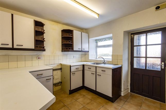 173, Manor Road, Chesterfield photo 4