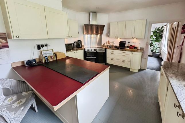 2 The Paddock, Dipton Mill Road, Hexham photo 3