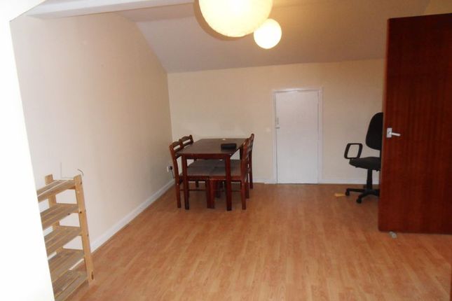 Flat 11,Frewin House,60, Headstone Road, Harrow photo 5