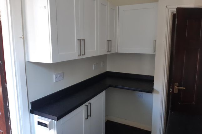 21, Barton Terrace, Leeds photo 2