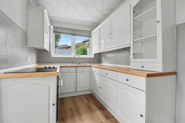 1 Fern Road, Southampton photo 3
