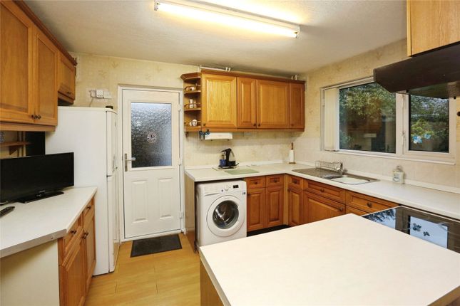 20, Kinsbourne Way, Hampshire photo 3
